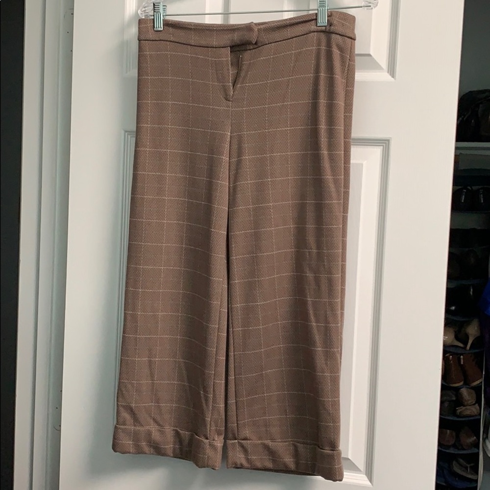 New York & Company stretch capris